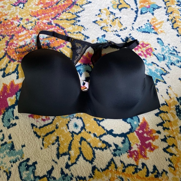 Victoria's Secret Black Underwire Bras Intimates - Picture 2 of 4